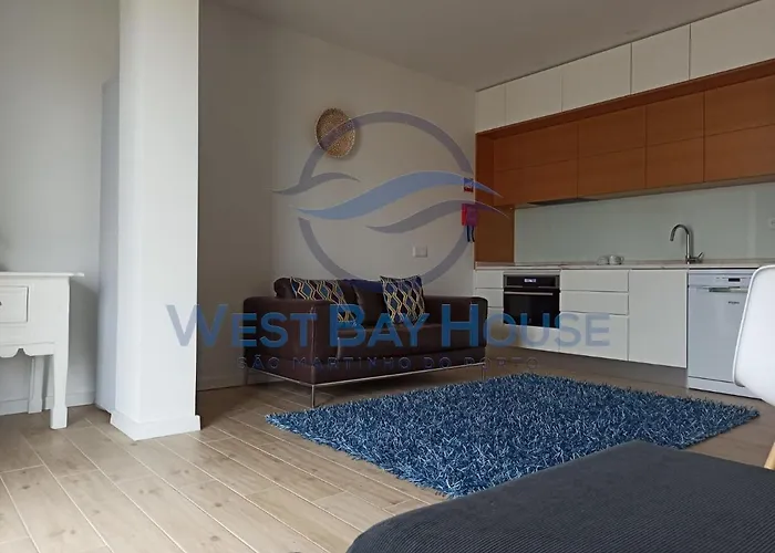 West Bay House 4*