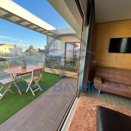 West Bay House Pensjonat 4*