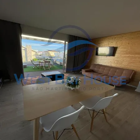 West Bay House Pensjonat 4*