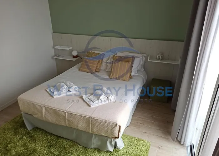 West Bay House Vendégház